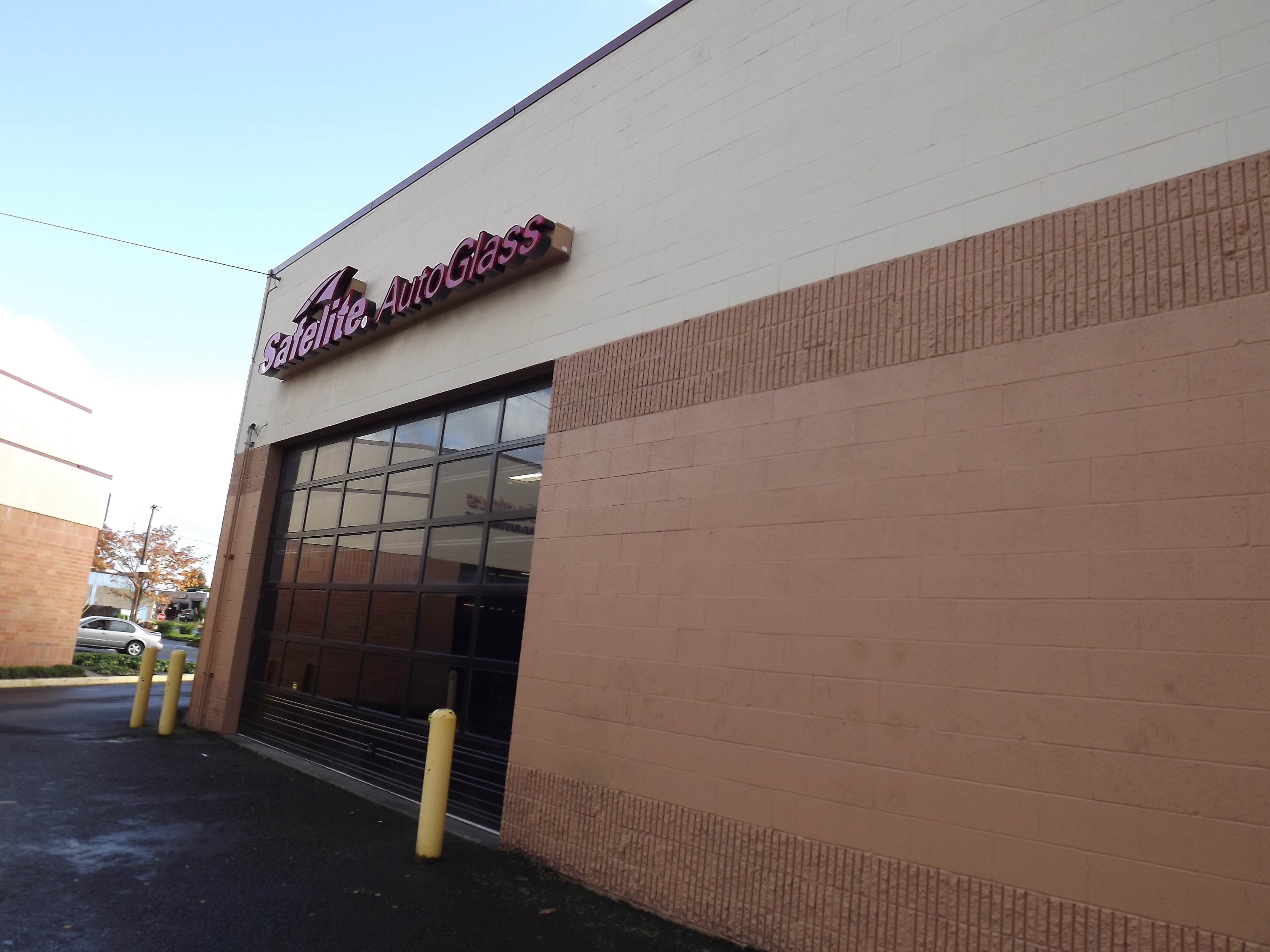 Safelite Autoglass Interior Commercial Repaint