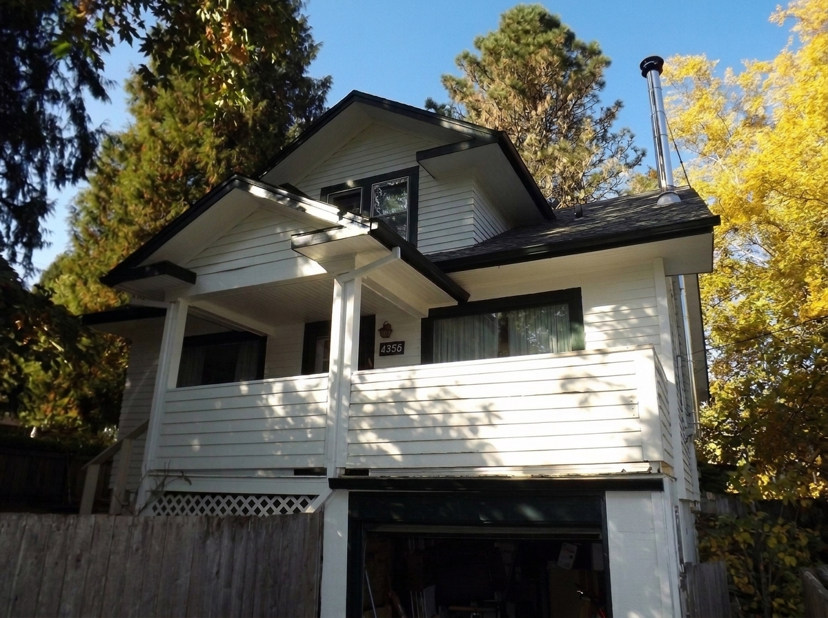 SW Portland Estate - Deck Balustrade & Siding Profile